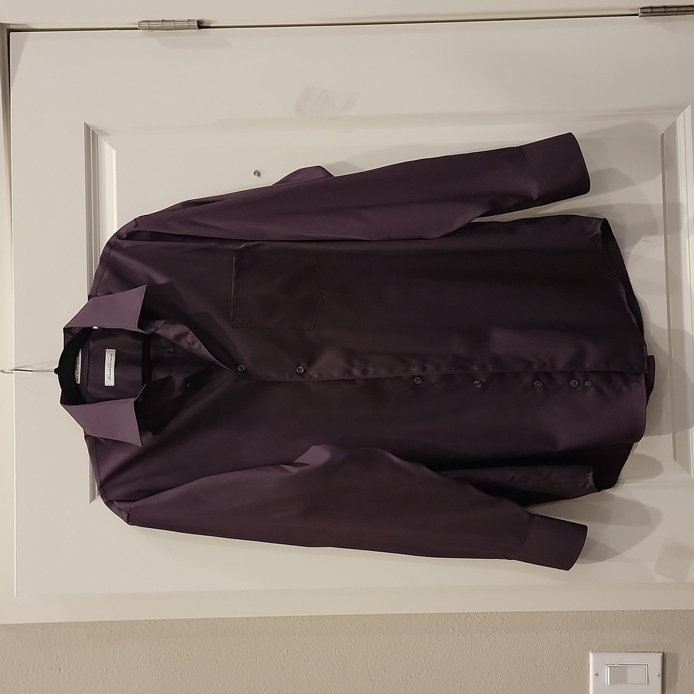 Men's button-down dress shirt.
